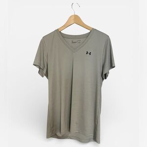 Under Armour Ladies Short Sleeve V-Neck Tee - XL